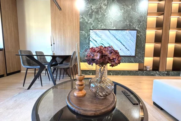 Appartamento in affitto a Tirana 2+1, Arredato