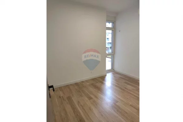 Zyre me qera tek Komuna e Parisit