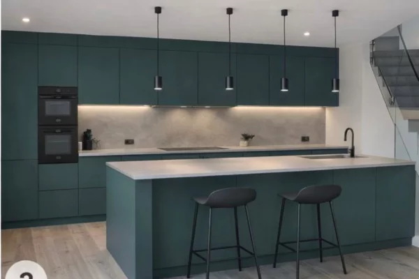 Shtepi me qera Vila Luksoze ne Tirane, 3+1, Mobilimi E mobiluar, Pagesa 4,000  Euro.