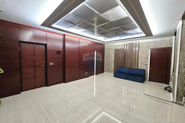 Ambient biznesi me qera 3+1 ne Tirane - 5,000 Euro