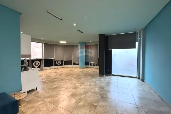 Ambient biznesi me qera 3+1 ne Tirane - 5,000 Euro