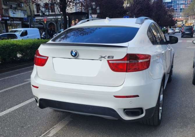 Noleggio Auto a Tirana - 100 Euro