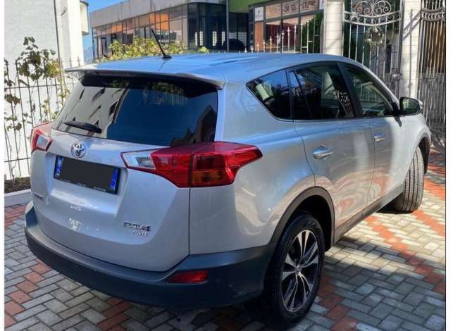 Noleggio Auto a Tirana - 80 Euro