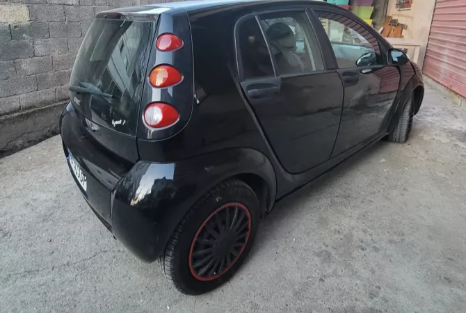 Auto in Vendita a Tirana, Smart, 2006 Benzine,Kambio Manual Pagamento 2,500  Euro.