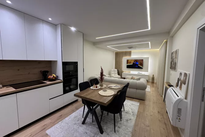 Shtepi ne shitje Apartament ne Tirane, 1+1, Mobilimi E mobiluar, Pagesa 14,000,000  Leke.