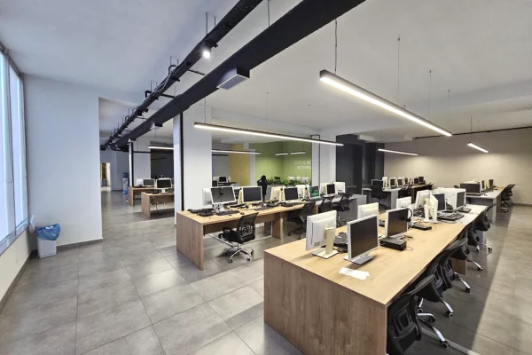 Ambient biznesi me qera 1+1 ne Tirane - 7,500 Euro