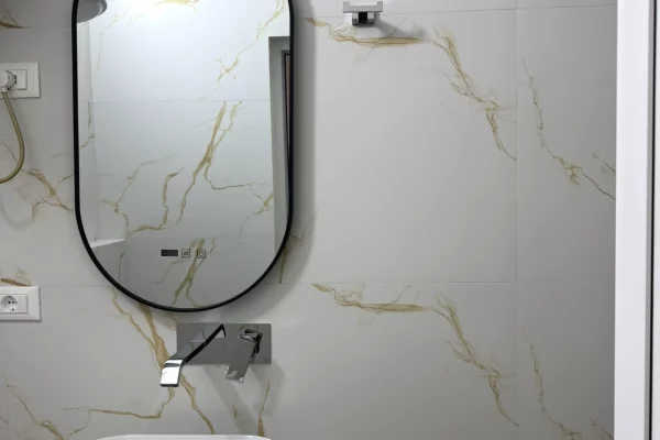 Shtepi me qera Apartament ne Tirane, 1+1, Mobilimi E mobiluar, Pagesa 450  Euro.