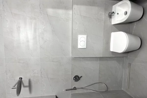Shtepi me qera Apartament ne Tirane, Garsoniere, Mobilimi E mobiluar, Pagesa 45,000  Leke.