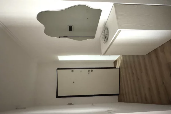 Shtepi me qera Apartament ne Tirane, Garsoniere, Mobilimi E mobiluar, Pagesa 45,000  Leke.