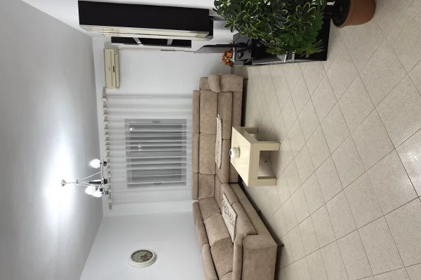 Shtepi me qera 3+1 ne Tirane - 50,000 Leke