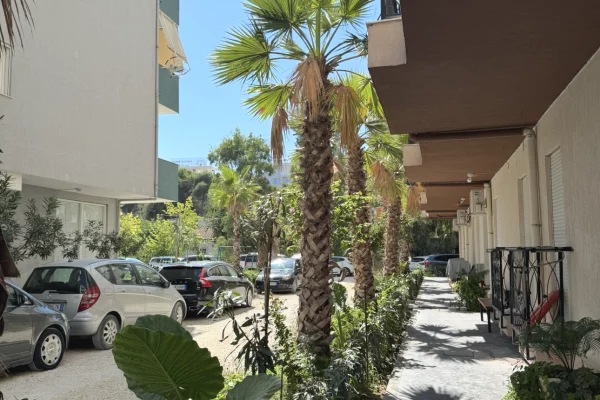 Shtepi ne shitje Apartament ne Durres, 1+1, Mobilimi E mobiluar, Pagesa 11,500,000  Leke.