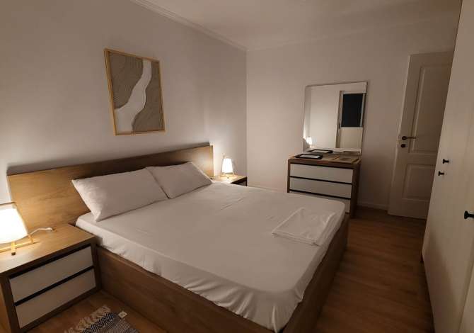 Appartamento in affitto a Tirana 2+1, Arredato