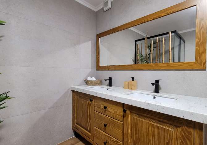 Appartamento in affitto a Tirana 2+1, Arredato