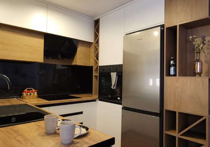 Appartamento in affitto a Tirana 2+1, Arredato