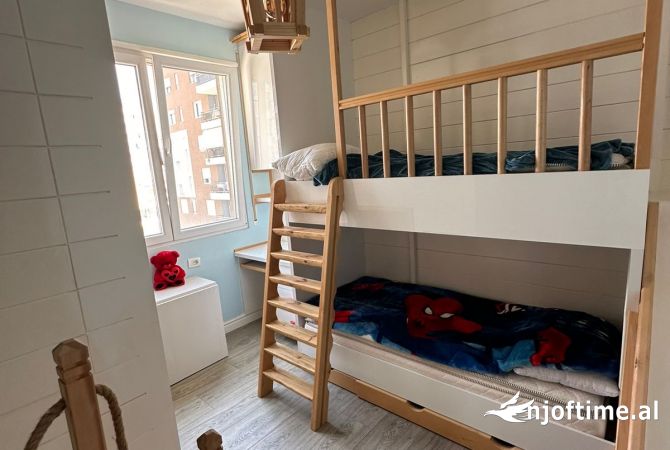 Shtepi me qera Apartament ne Tirane, 2+1, Mobilimi E mobiluar, Pagesa 700  Euro.