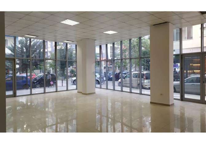 Ambient biznesi me qera 1+1 ne Tirane - 1,200 Euro