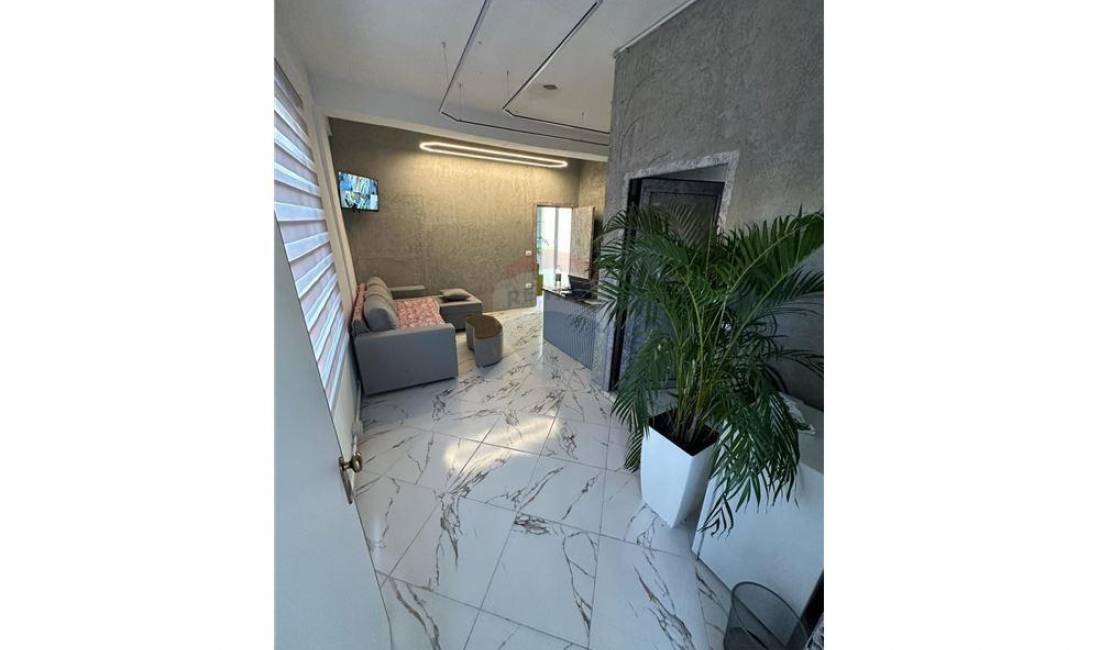 Jepet ambient zyre me qira ne Astir