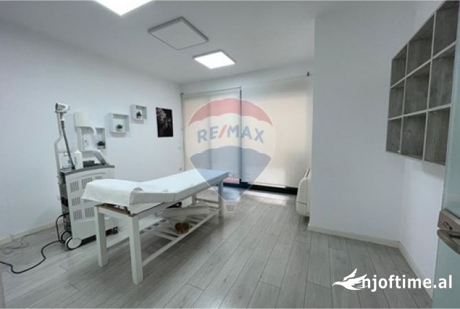 Business Property in Sale 3+1 in Tirana - 40,000 Euro