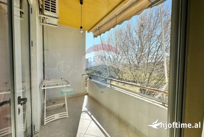 Shtepi ne shitje Apartament ne Tirane, 1+1, Mobilimi E mobiluar, Pagesa 95,000  Euro.