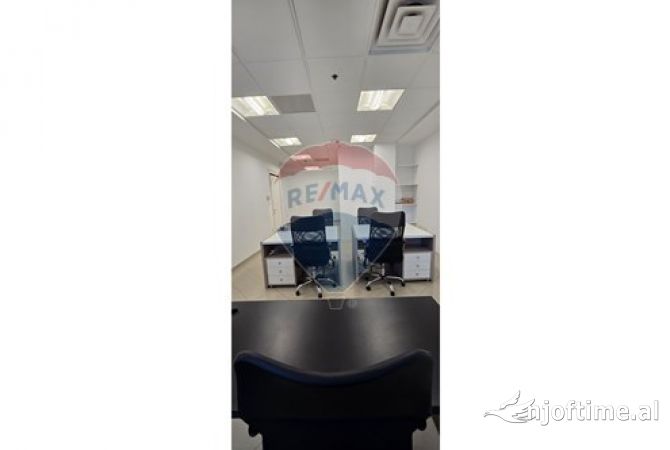 Jepet me qira ambient per zyra prane Toptani