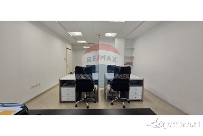 Jepet me qira ambient per zyra prane Toptani