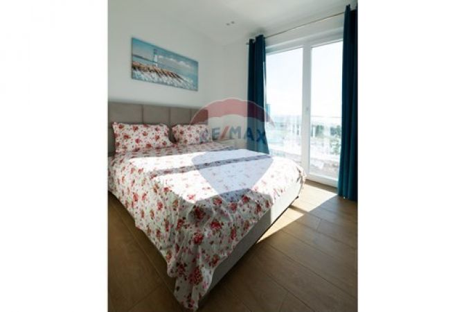 Shtepi ne shitje Apartament ne Durres, Garsoniere, Mobilimi E mobiluar, Pagesa 95,000  Euro.