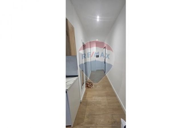 Shtepi ne shitje Apartament ne Durres, Garsoniere, Mobilimi E mobiluar, Pagesa 95,000  Euro.