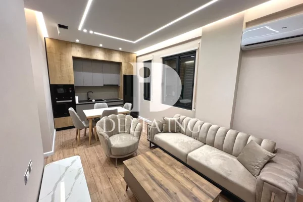 Shtepi ne shitje Apartament ne Vlore, 1+1, Mobilimi E mobiluar, Pagesa 145,000  Euro.