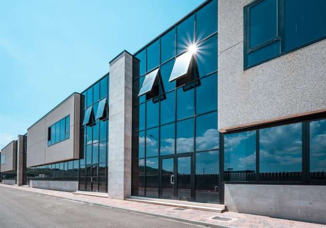 Ambient biznesi ne shitje 4+1 ne Tirane - 1,500,000 Euro