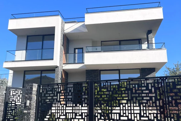 Casa in vendita 4+1 a Tirana - 800,000 Euro