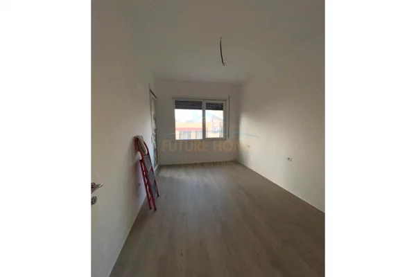 Appartamento in vendita a Tirana 2+1, Vuoto