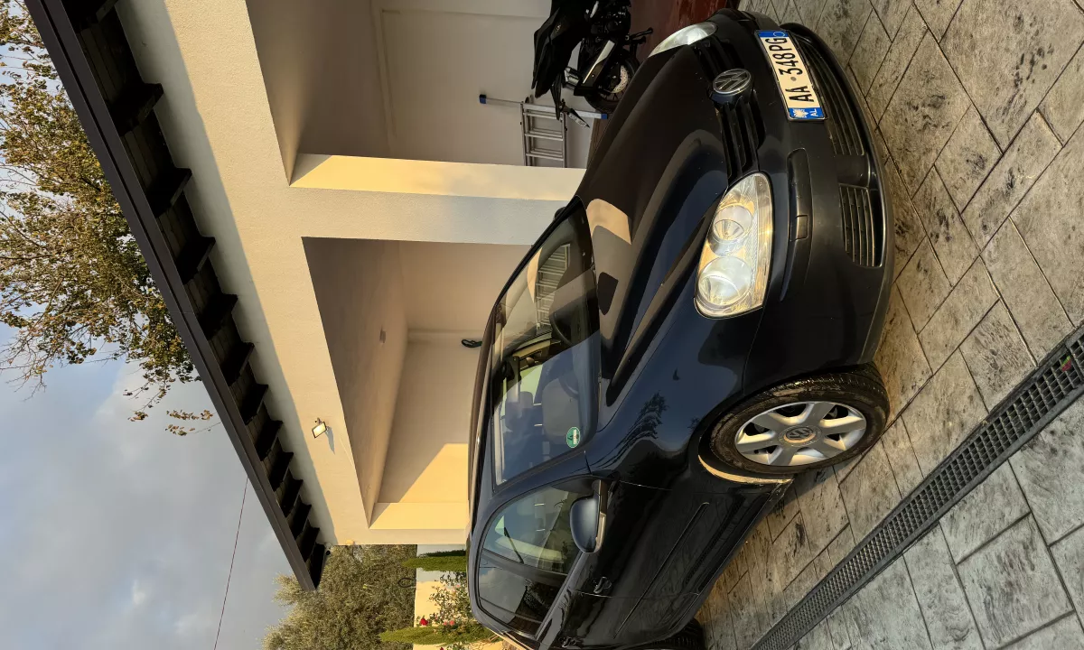 Auto in Vendita a Tirana, Volkswagen, 2005 Diesel,Kambio Automatik Pagamento 4,700  Euro.