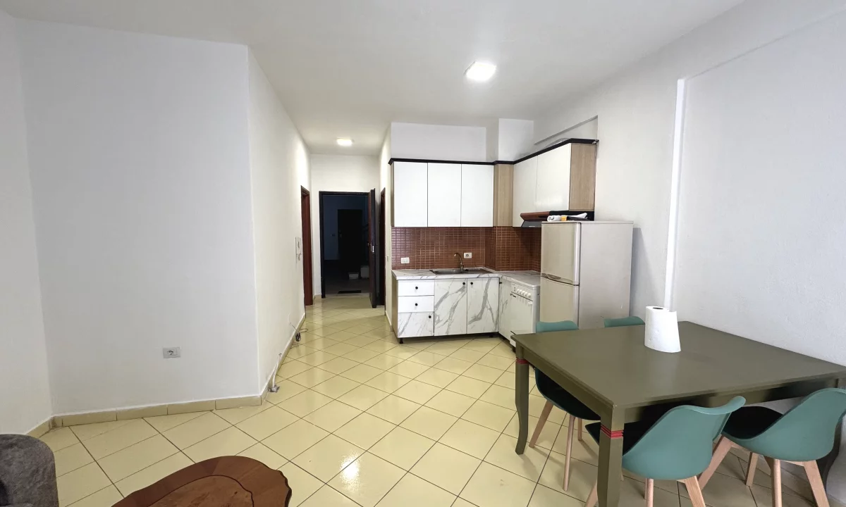 Shtepi me qera Apartament ne Tirane, 1+1, Mobilimi E mobiluar, Pagesa 400  Euro.