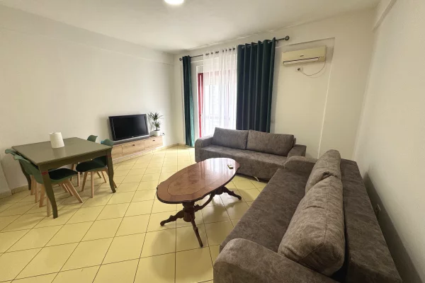 Shtepi me qera Apartament ne Tirane, 1+1, Mobilimi E mobiluar, Pagesa 400  Euro.