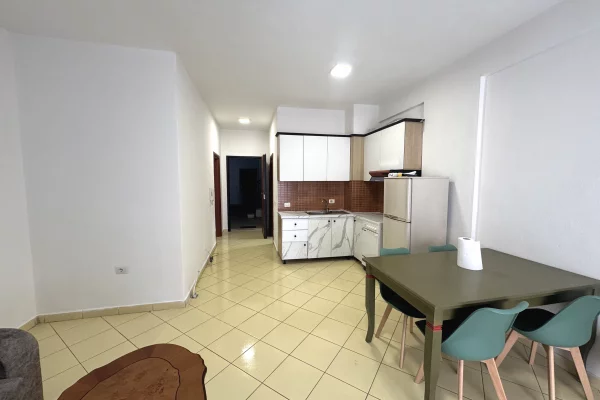 Shtepi me qera 1+1 ne Tirane - 400 Euro