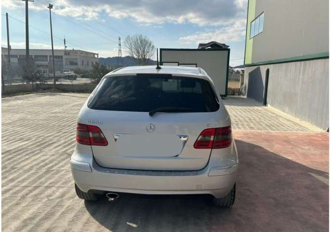 Noleggio Auto a Tirana - 40 Euro