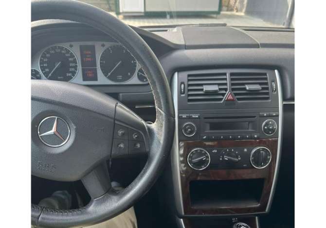 Noleggio Auto a Tirana - 40 Euro