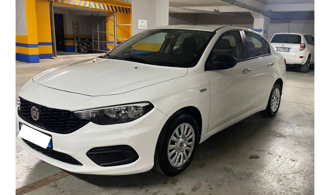 Jepet me qera makine Fiat Tipo duke filluar nga 45 euro dita