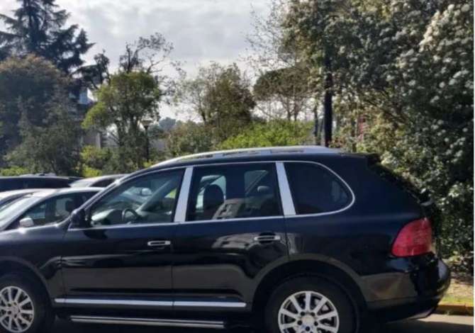 Noleggio Auto a Tirana - 100 Euro