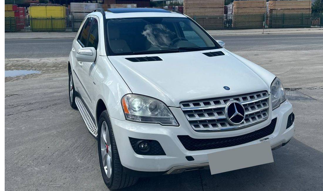 Jepet makin me qera Mercedes Benz ML duke filluar nga 60 euro dita 