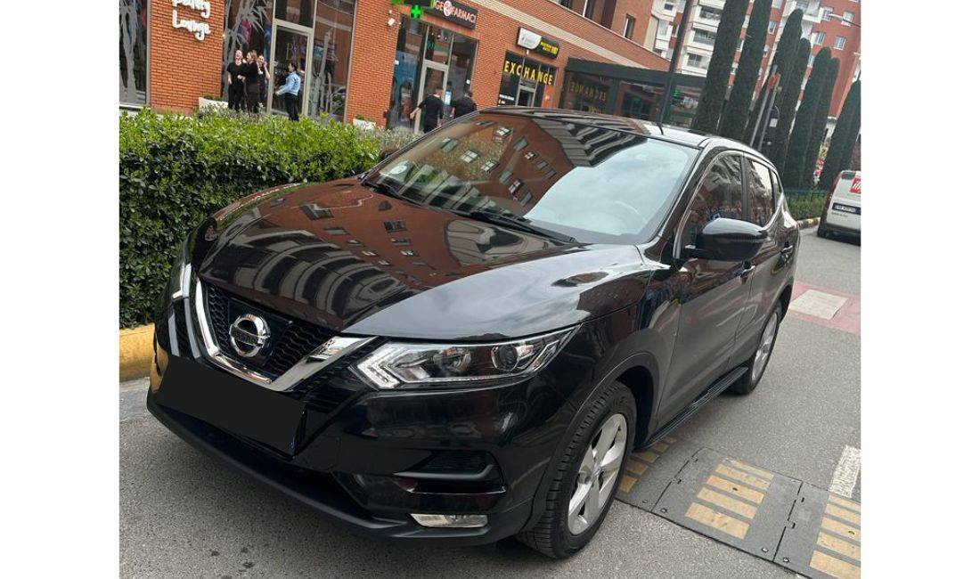 Jepet makine Nissan Qashkai me qera