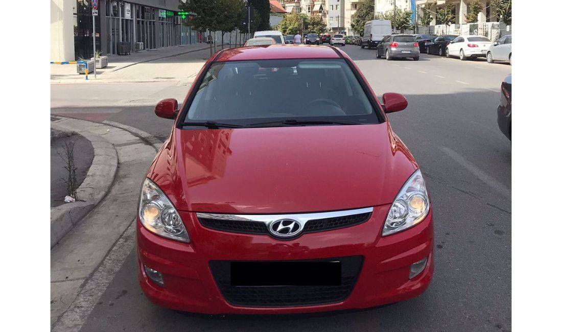 Jepet makine Hyundai me qera