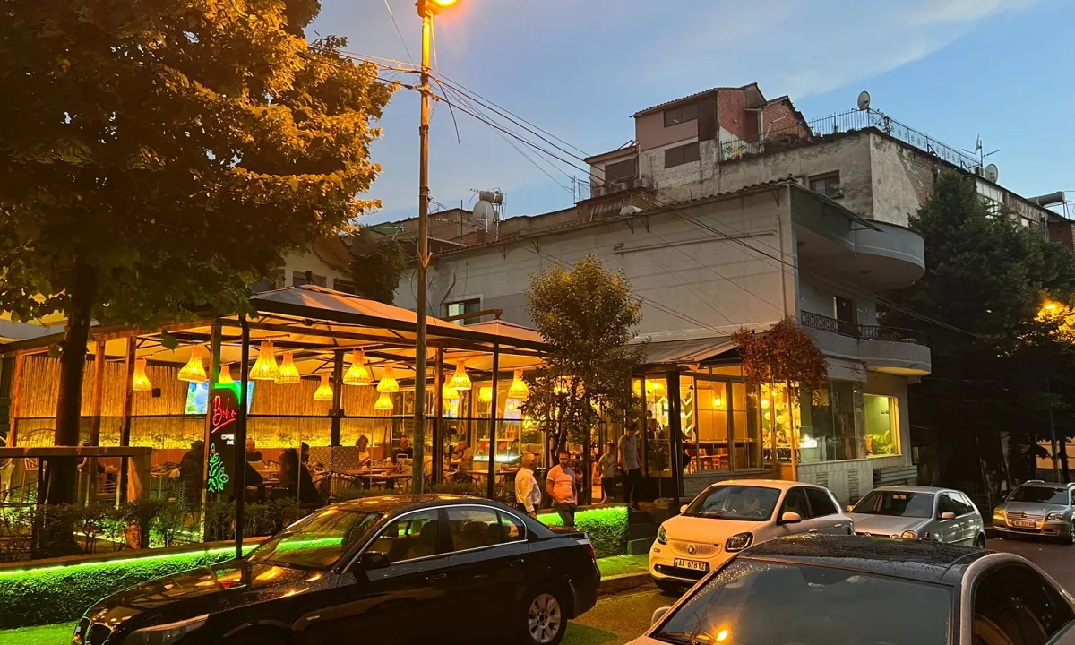 Njoftime Pune ne Tirane, Profesioni Picier dhe kreperi , Ekspert/Profesionist, Pagesa 5,000  Euro.