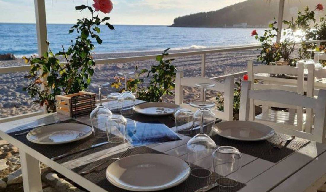 Njoftime Pune ne Himare, Profesioni Picajol,Ndihmes kuzhinier/e,Kamarier/e,Banakier/e,Pjatalarese , Fillestar/Pak eksperience, Pagesa 160,000  Leke.