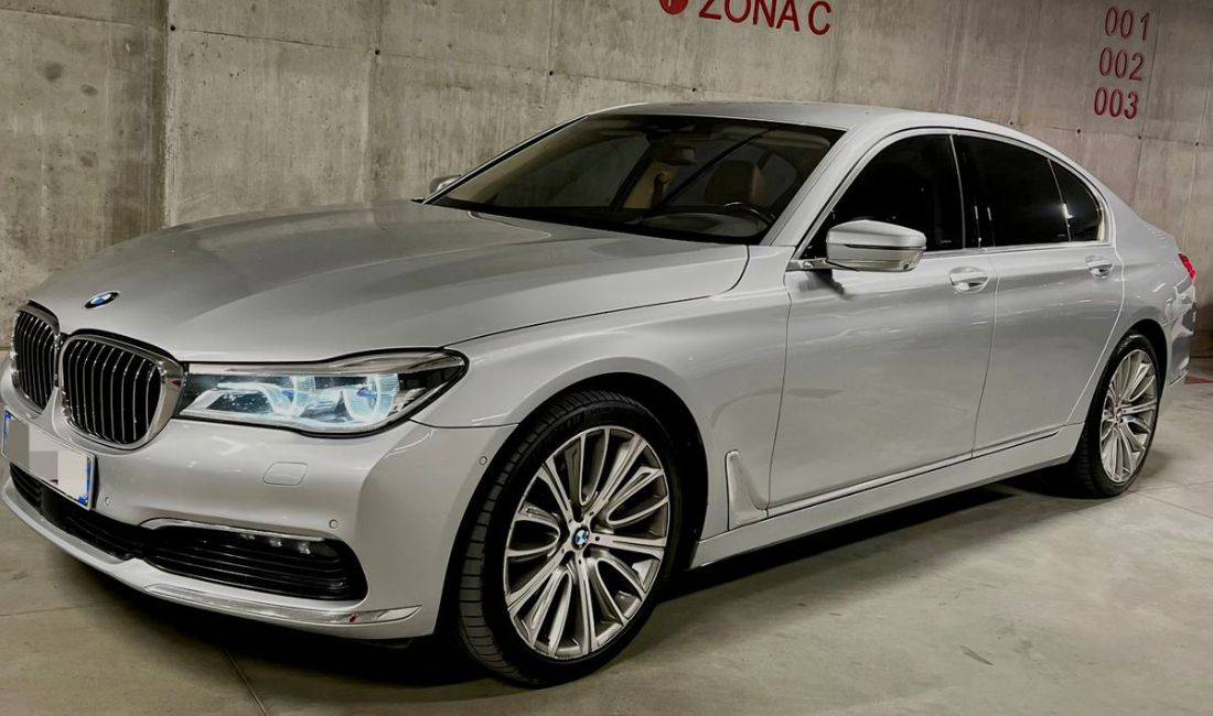 Jepet me qera Makina BMW Seria A7 duke filluar nga 160 euro dita