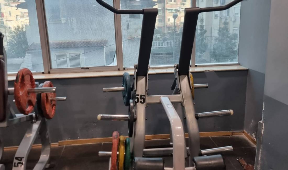 Shiten vegla palestre per arsye rinovimi