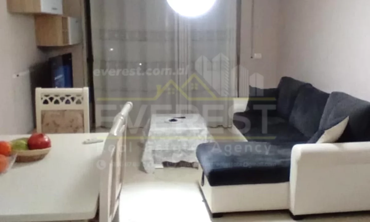 Shtepi me qera Apartament ne Tirane, 1+1, Mobilimi E mobiluar, Pagesa 60,000  Leke.