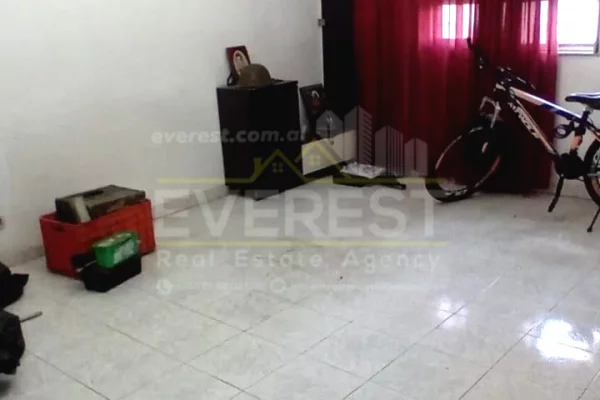 Appartamento in vendita a Tirana 1+1, Vuoto