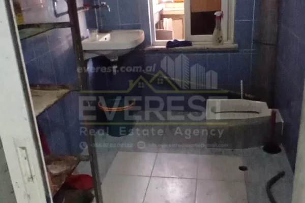 Appartamento in vendita a Tirana 1+1, Vuoto