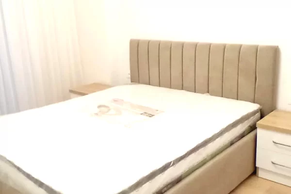 Shtepi me qera Apartament ne Tirane, 1+1, Mobilimi E mobiluar, Pagesa 600  Euro.